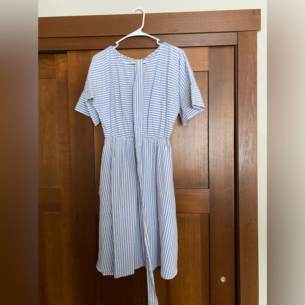 Beachy, light blue and white sundress, short sleeve, midi dress